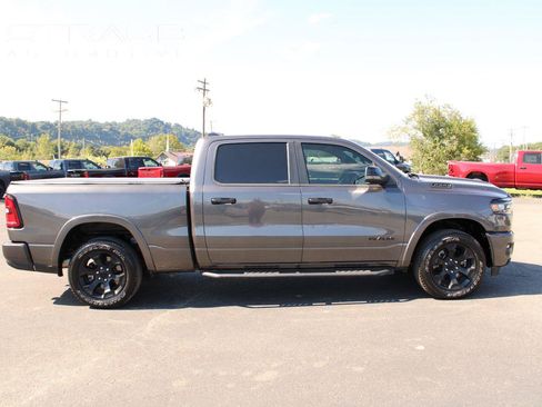 Used 2026 RAM 1500 Big Horn AWD/4WD image 8