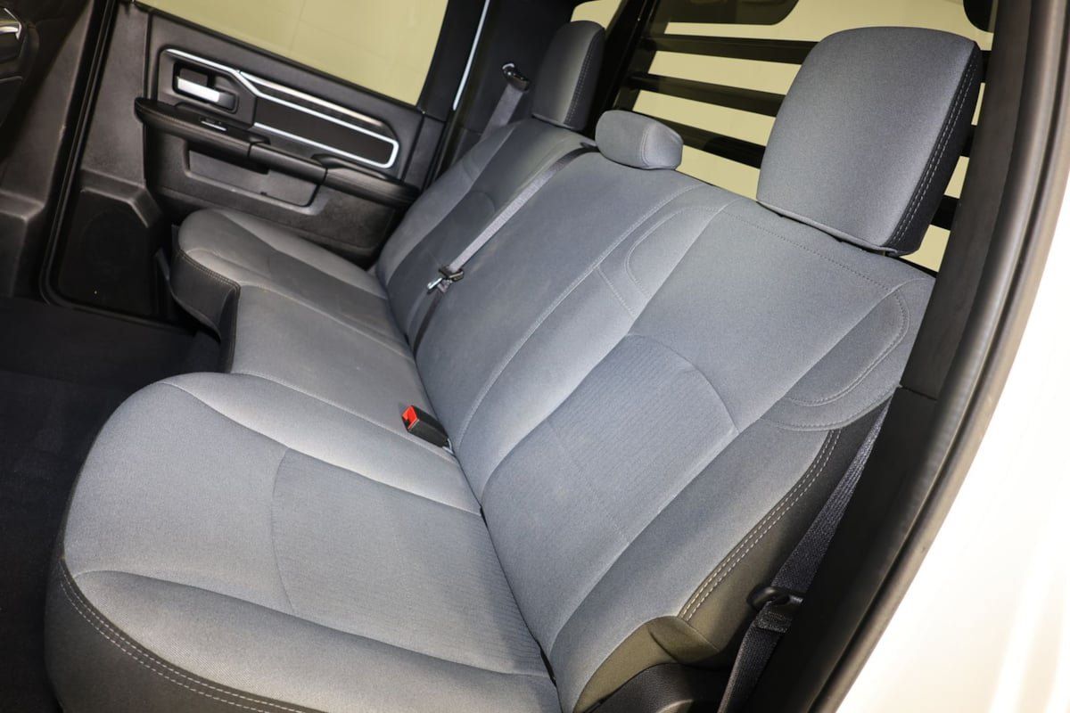 Used 2024 RAM 3500 SLT w/ Quick Order Package 2YG SLT AWD/4WD image 9