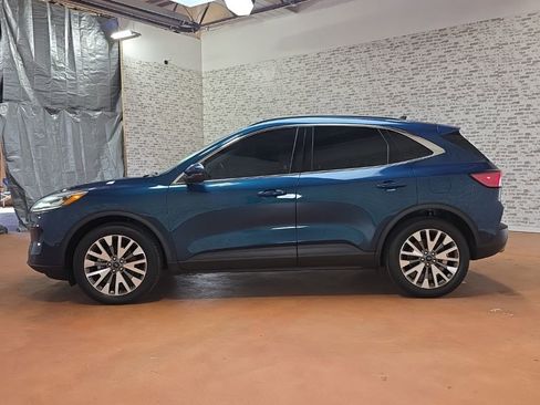 Used 2020 Ford Escape Titanium w/ Titanium Premium Package 2.0 image 6