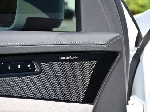 New 2026 Volvo XC90 B6 Ultra image 11