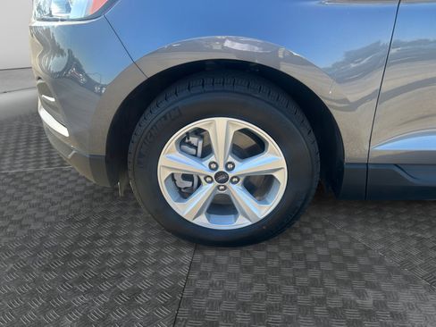 Used 2024 Ford Edge SE image 14