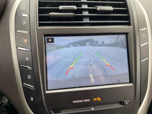 Used 2017 Lincoln MKC Reserve w/ Lincoln MKC Climate Package image 16