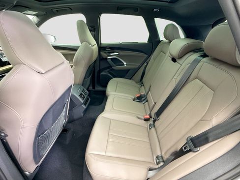 Used 2025 Audi Q5 Premium Plus w/ Premium Plus image 20