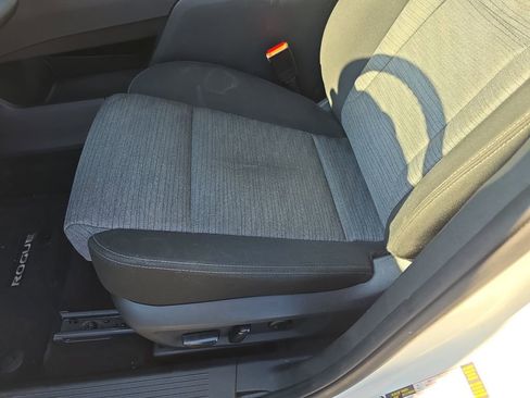 Used 2023 Nissan Rogue SV image 20