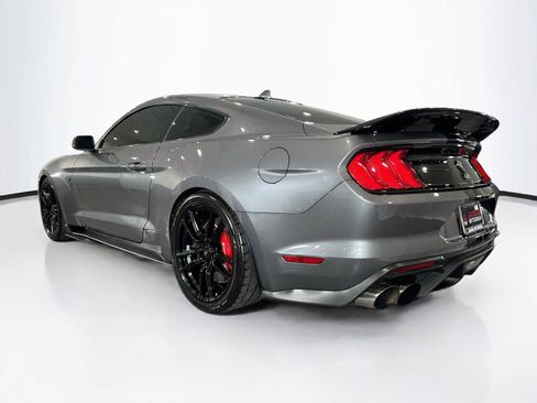 Used 2021 Ford Mustang Shelby GT500 w/ Technology Package RWD image 3