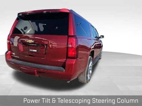 Used 2017 Chevrolet Suburban LT image 24