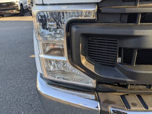 Used 2020 Ford F350 XL w/ Power Equipment Group image 10