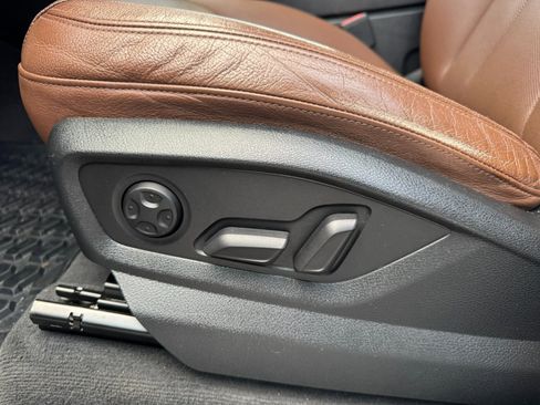 Used 2017 Audi Q7 3.0T Prestige image 12