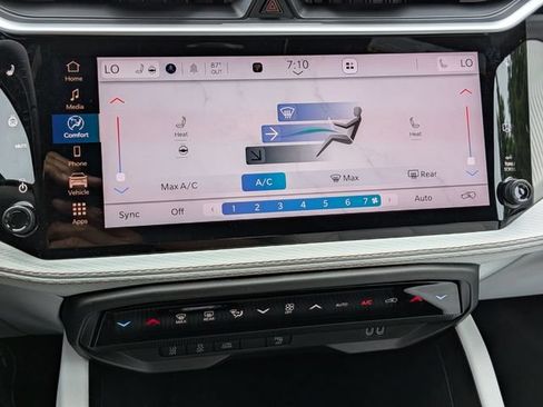 New 2026 Jeep Cherokee Limited AWD/4WD image 26