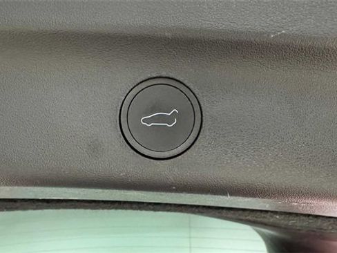 Used 2023 Tesla Model Y Long Range image 30