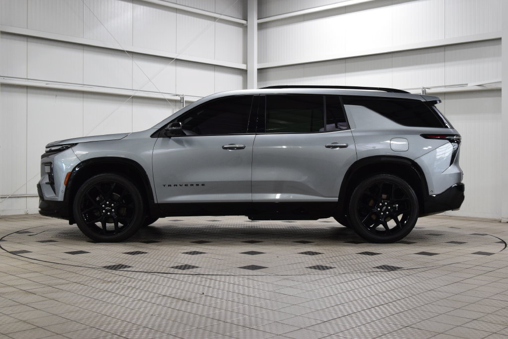 Used 2024 Chevrolet Traverse RS AWD/4WD image 4