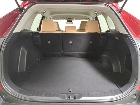 Used 2019 Toyota RAV4 LE image 10