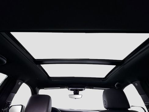 Used 2022 Cadillac XT5 Premium Luxury w/ Technology Package image 21