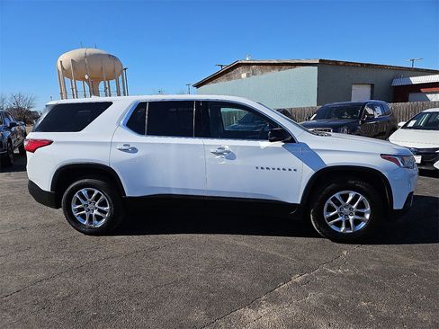 Used 2020 Chevrolet Traverse LS image 9