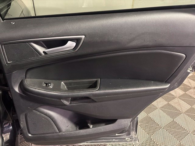 Used 2020 Ford Edge SE AWD/4WD image 23