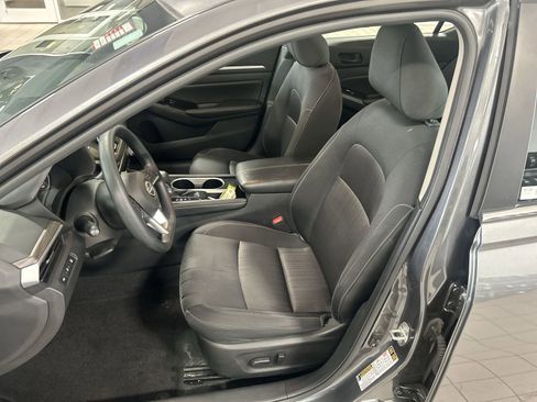 Certified 2023 Nissan Altima 2.5 SV FWD image 25