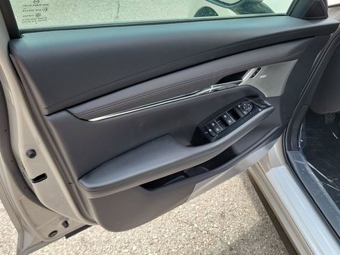 New 2026 MAZDA MAZDA3 2.5 S Hatchback w/ Premium Pkg image 18