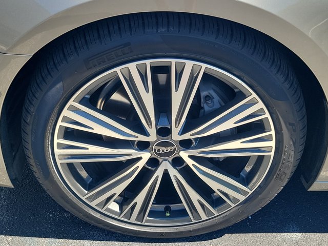 Used 2021 Audi A6 Premium Plus w/ Premium Plus Package AWD/4WD image 4