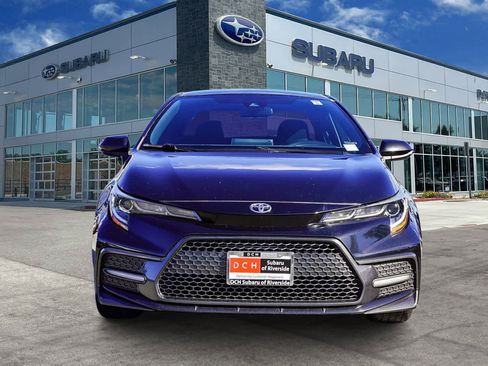 Used 2020 Toyota Corolla SE image 2
