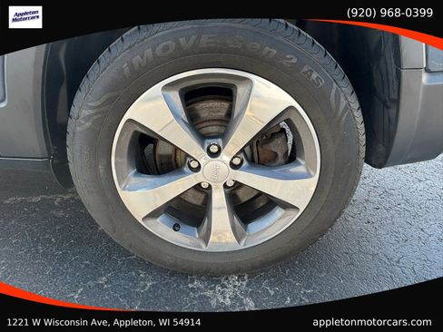 Used 2020 Jeep Cherokee Limited AWD/4WD image 31