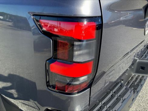 Used 2023 Nissan Frontier SV w/ Technology Package RWD image 26