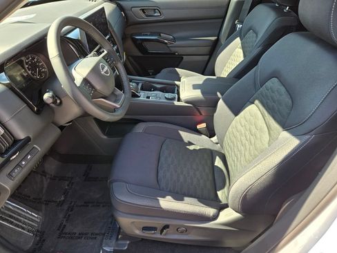 New 2026 Nissan Pathfinder SV w/ Cargo Package AWD/4WD image 6