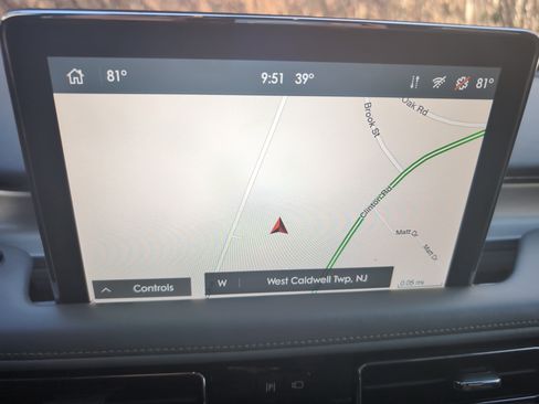 Used 2020 Lincoln Aviator Reserve w/ Elements Package Plus image 26