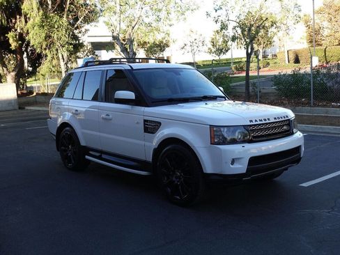 Used 2012 Land Rover Range Rover Sport Supercharged AWD/4WD image 9