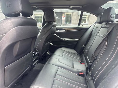 Used 2018 BMW 530i xDrive AWD/4WD image 10