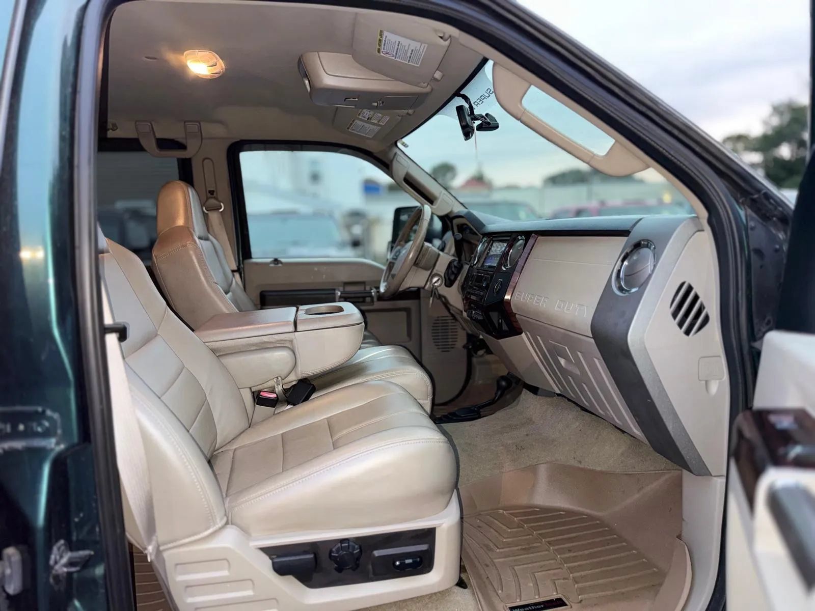 Used 2008 Ford F350 Lariat AWD/4WD image 11