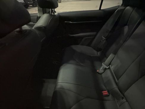 Used 2022 Toyota Camry XSE image 5