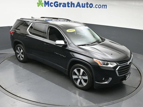 Used 2019 Chevrolet Traverse LT AWD/4WD image 3