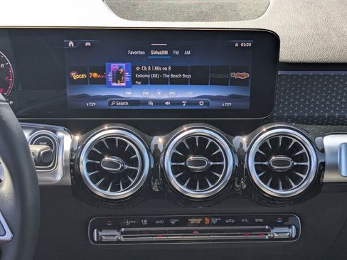 Certified 2025 Mercedes-Benz GLB 250 image 28