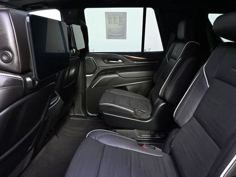 Certified 2023 Cadillac Escalade Premium Luxury image 21