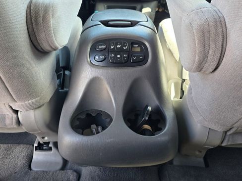 Used 2004 Toyota Sequoia SR5 RWD image 13