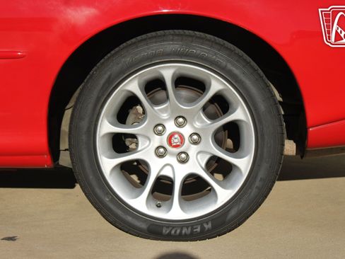 Used 2000 Jaguar XK8 Convertible image 37