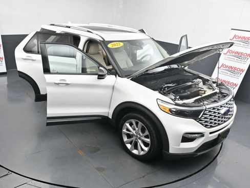 Used 2022 Ford Explorer Platinum w/ Equipment Group 601A image 39