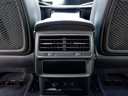 Used 2023 Audi SQ7 Prestige image 31