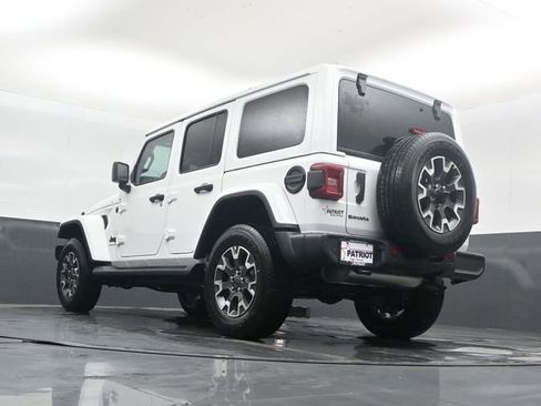New 2026 Jeep Wrangler Unlimited Sahara AWD/4WD image 40