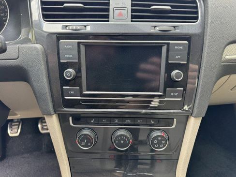 Used 2019 Volkswagen Golf Alltrack S AWD/4WD image 24