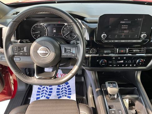 Used 2024 Nissan Pathfinder Rock Creek AWD/4WD image 8