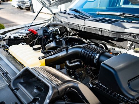 Used 2024 Ford F150 XLT w/ Tow/Haul Package image 39