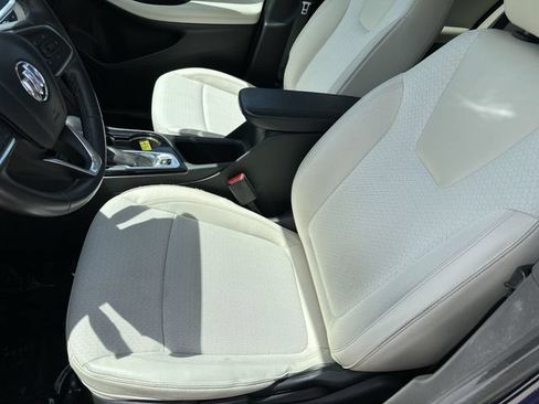 Certified 2023 Buick Encore GX Preferred FWD image 15
