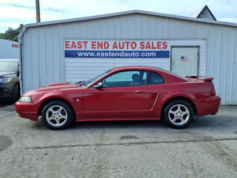 Used 2003 Ford Mustang Coupe RWD image 2