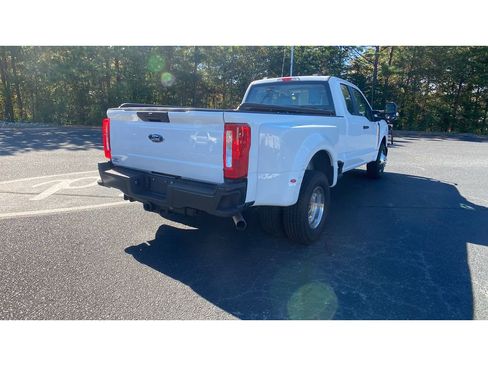 Used 2023 Ford F350 XL image 23