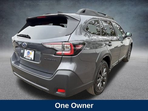 Used 2025 Subaru Outback Onyx Edition image 6