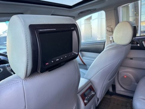 Used 2011 Toyota Highlander Limited image 11