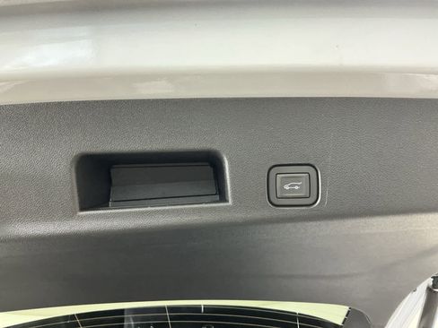 New 2026 Chevrolet Traverse LT w/ Driver Confidence Package image 11