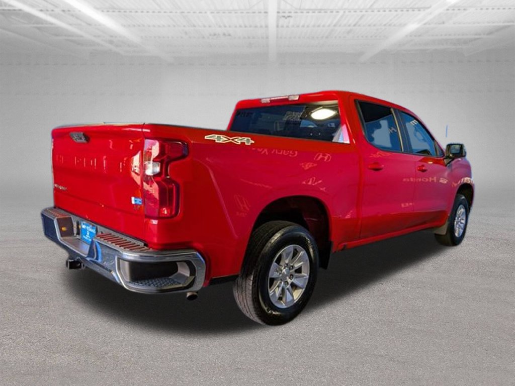 Used 2025 Chevrolet Silverado 1500 LT AWD/4WD image 5