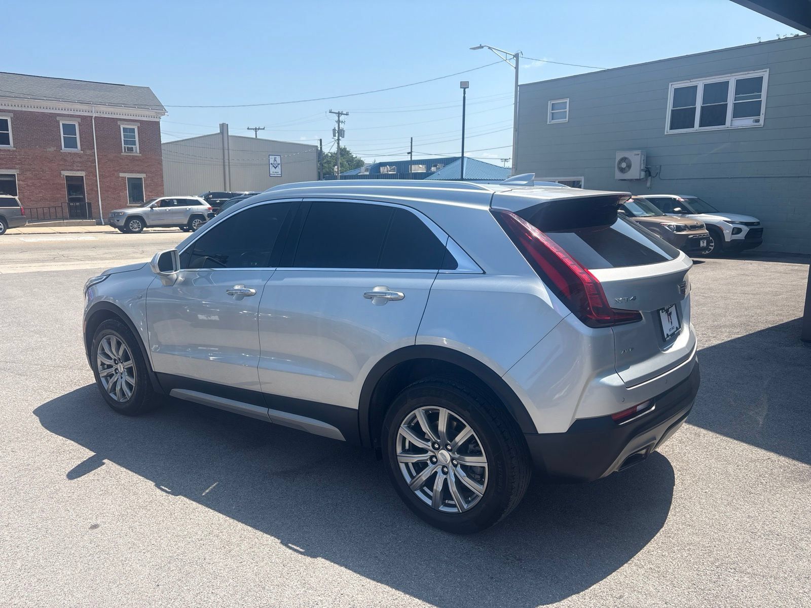 Used 2020 Cadillac XT4 Premium Luxury AWD/4WD image 2
